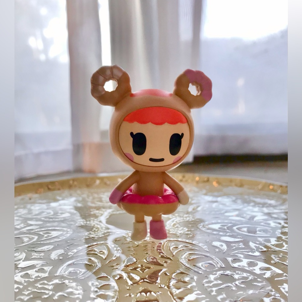 TOKIDOKI Donutella & Friends Cruller Donut Girl Small Collectible Vinyl Figure